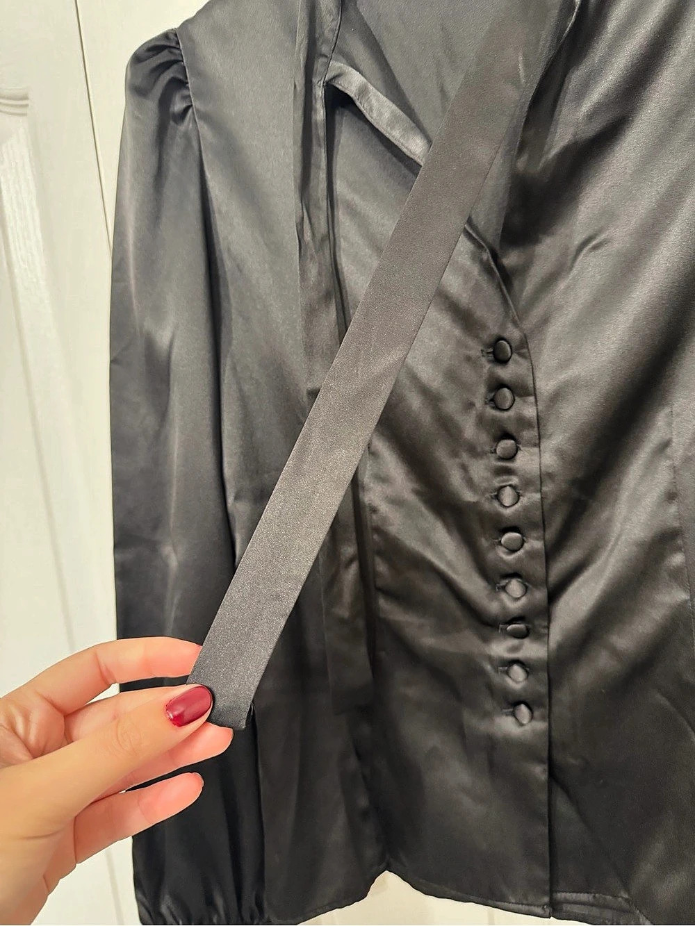 Tom Ford Satin-Look Blouse in Black Size Small Like New - Picture 3 of 8